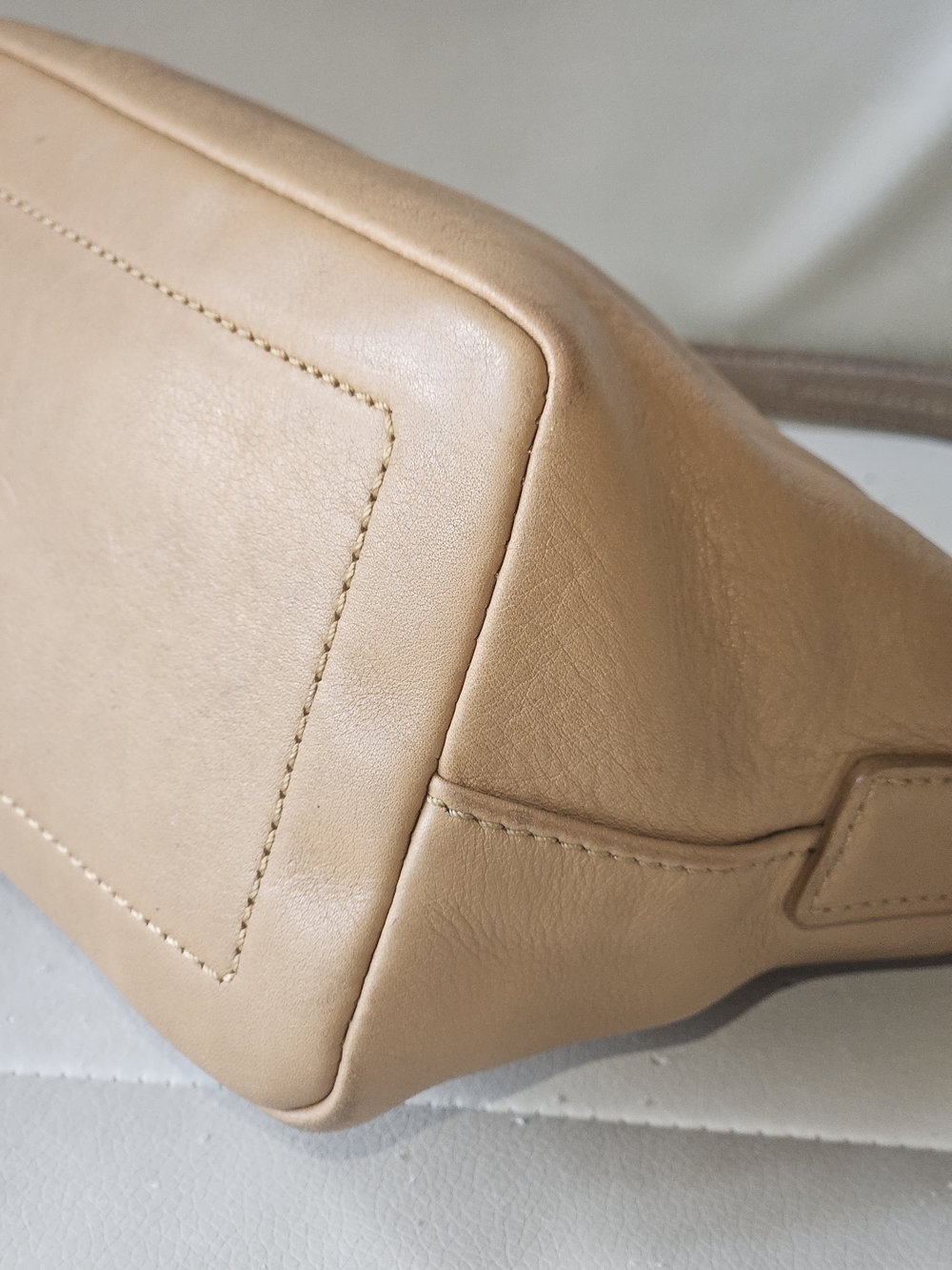 Vintage Coach Tan Leather Shoulder Hobo Bag - Picture 9 of 16